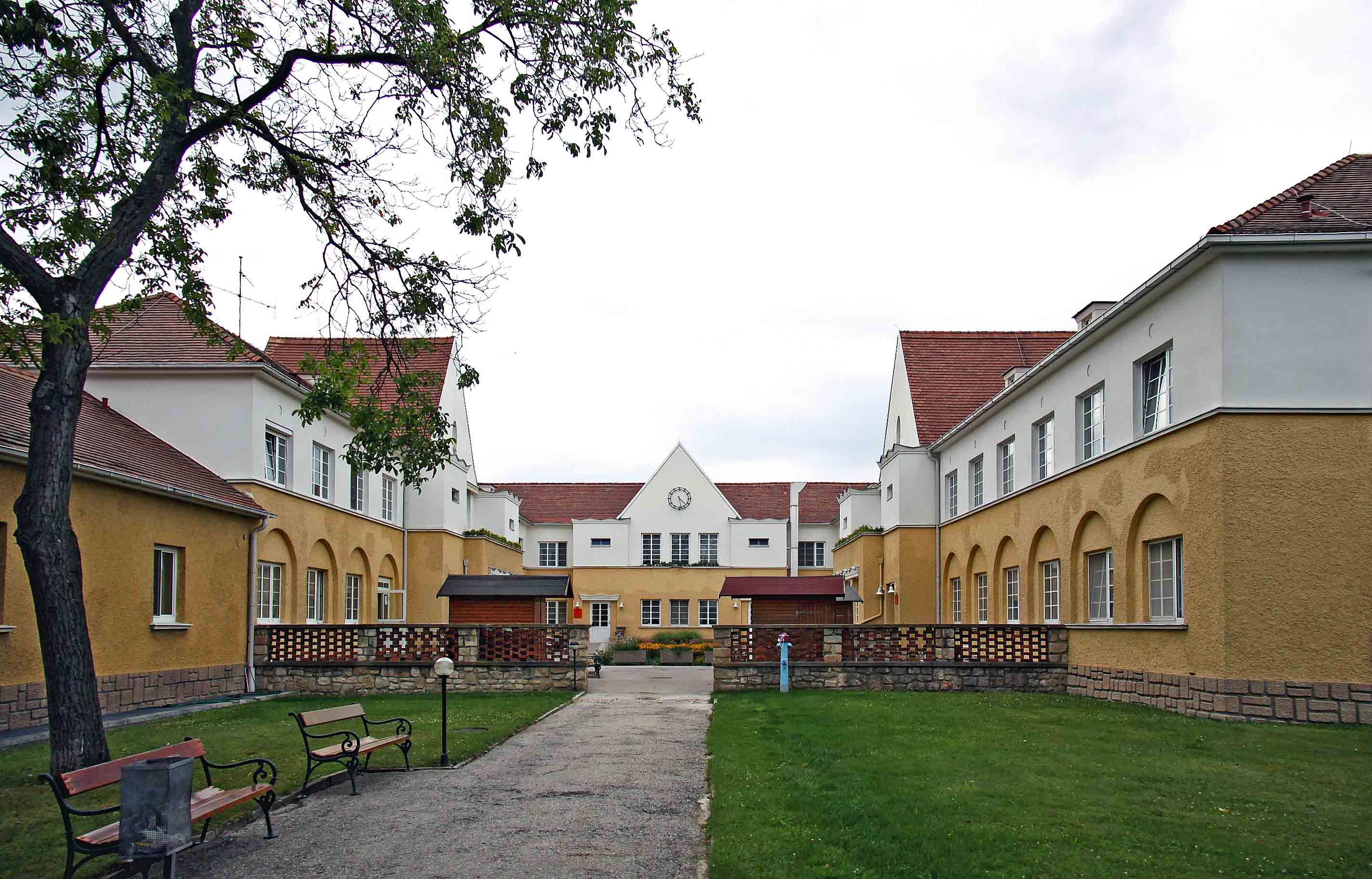 Landespflegeanstalt Neudörfl c Steindy 2012